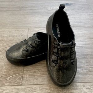 Mini Melissa toddler laceless sneakers
